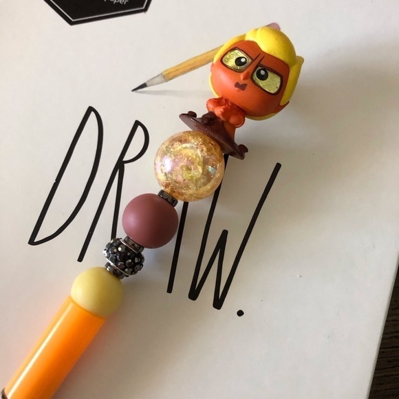 Disney Doorables: Hercules: Hades handmade beaded pen - Picture 1 of 3